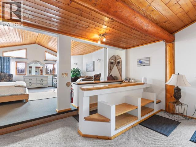 103084 Alaska Highway, Haines Junction, Yukon