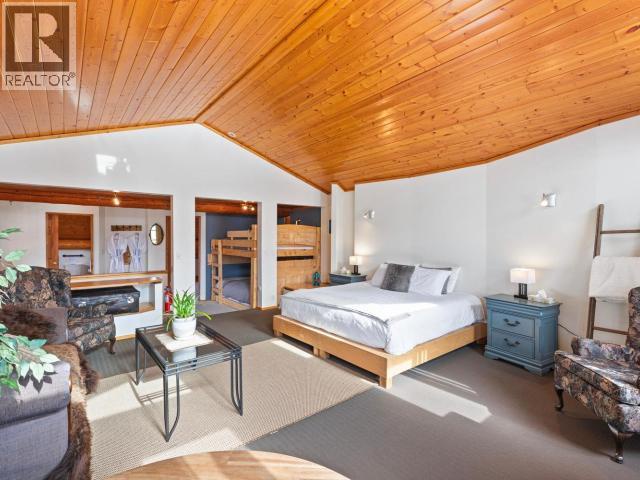 103084 Alaska Highway, Haines Junction, Yukon