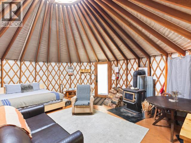 103084 Alaska Highway, Haines Junction, Yukon