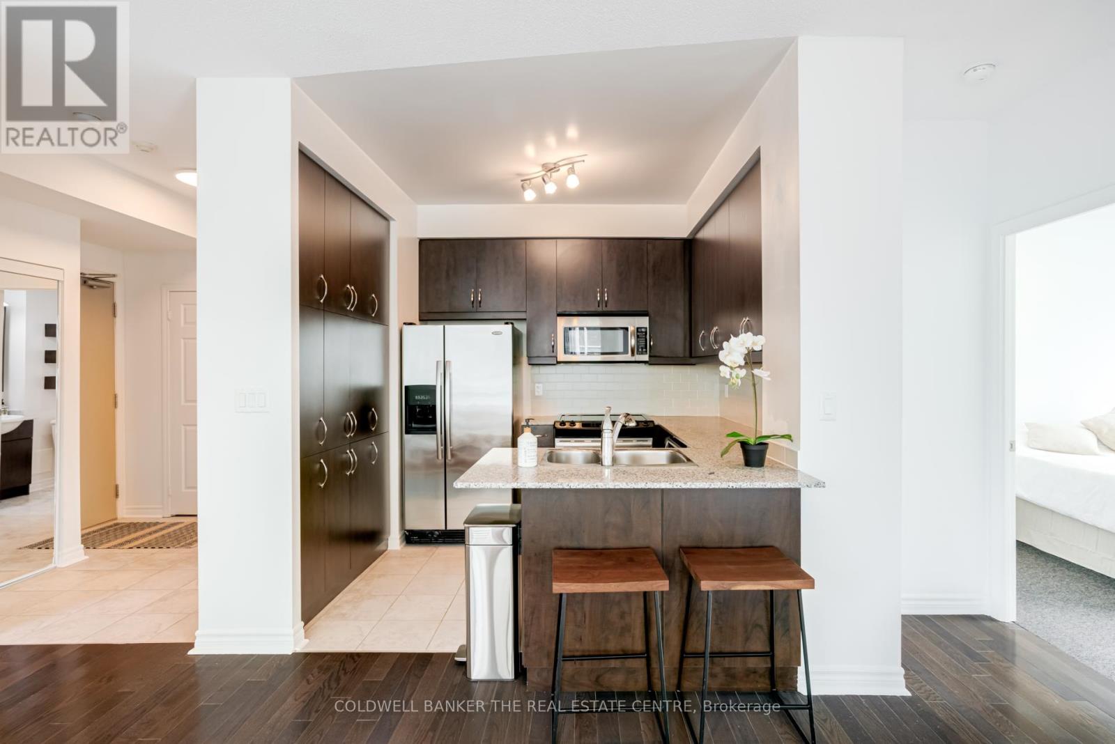 310 - 18 Holmes Avenue, Toronto (willowdale East), Ontario