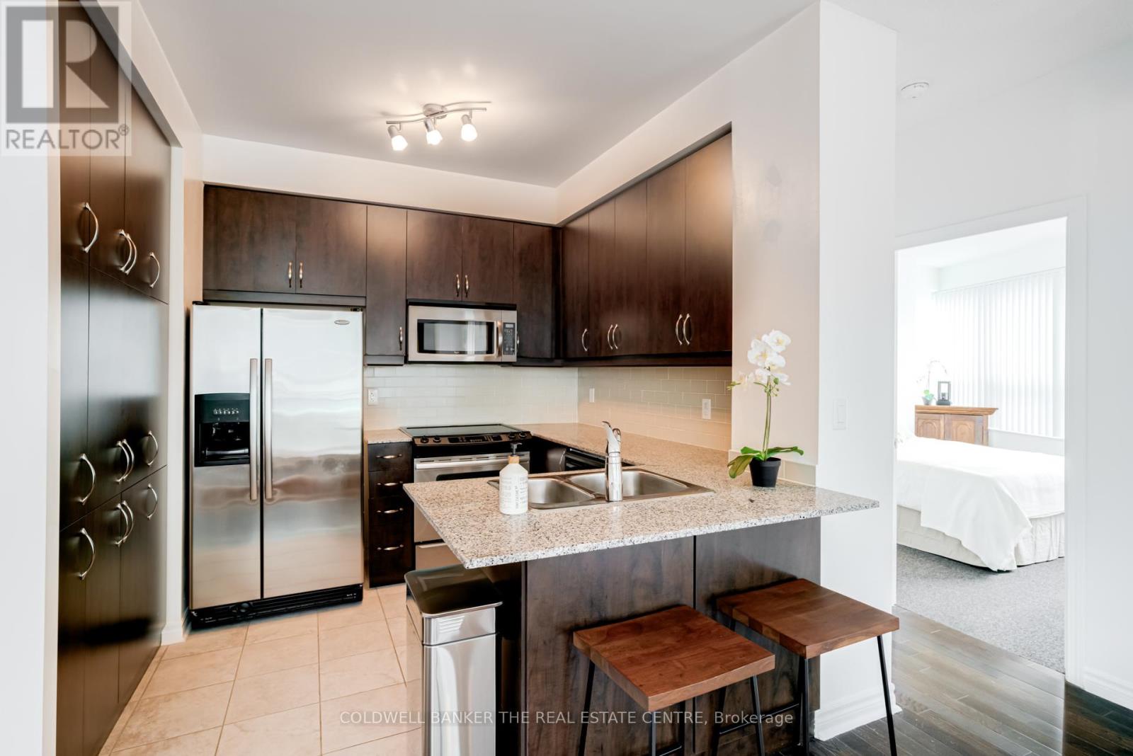 310 - 18 Holmes Avenue, Toronto (willowdale East), Ontario