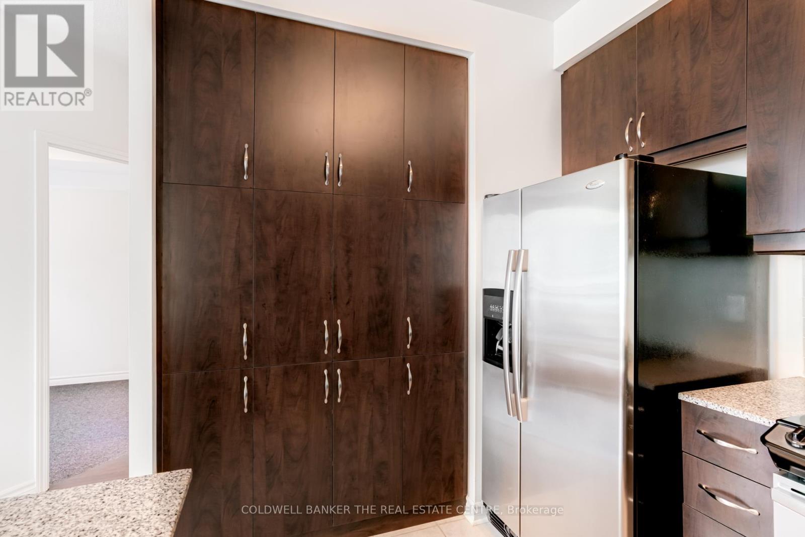 310 - 18 Holmes Avenue, Toronto (willowdale East), Ontario