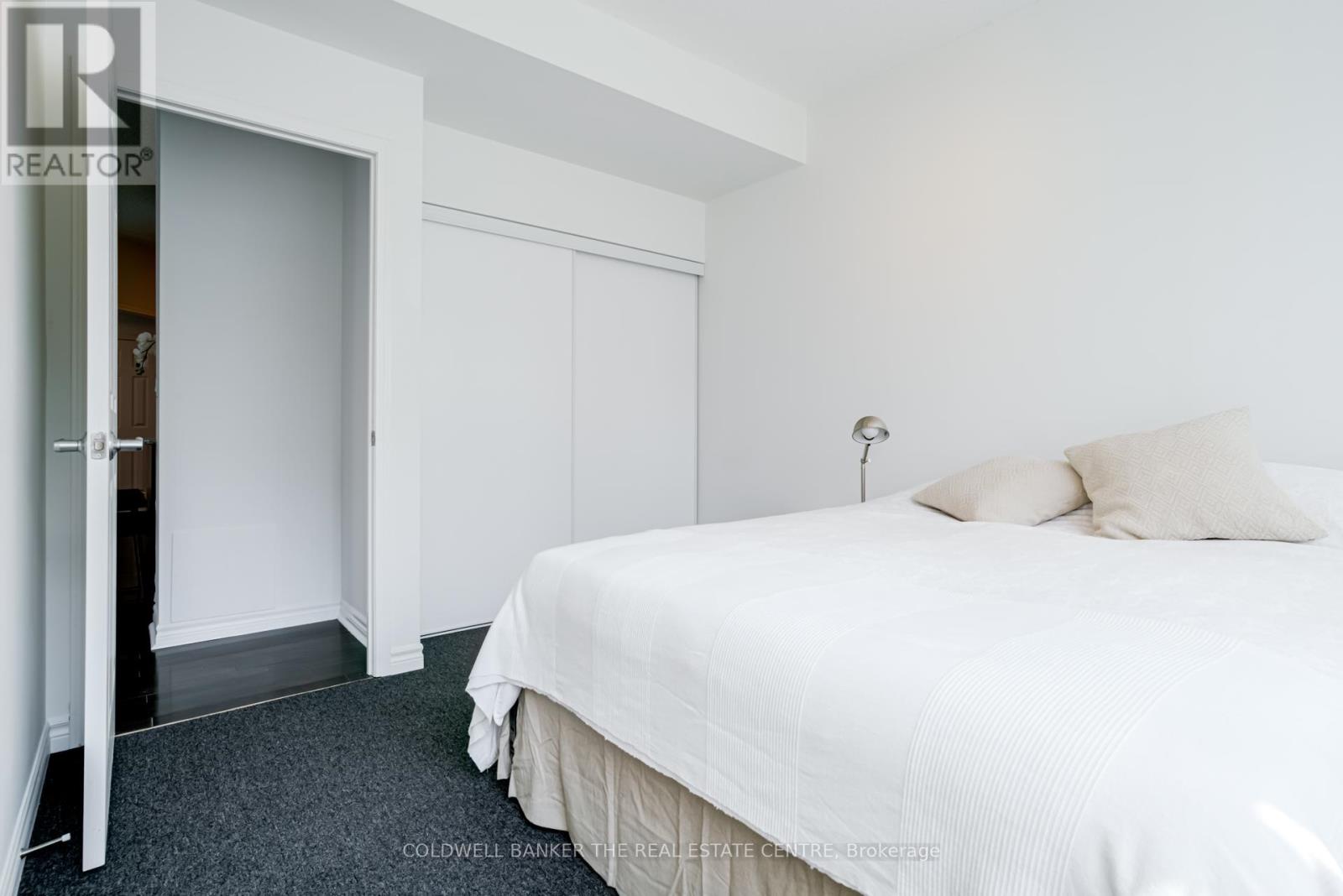 310 - 18 Holmes Avenue, Toronto (willowdale East), Ontario