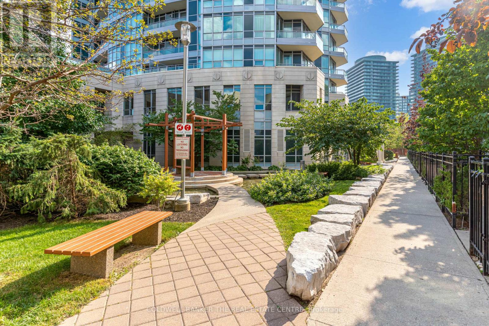 310 - 18 Holmes Avenue, Toronto (willowdale East), Ontario