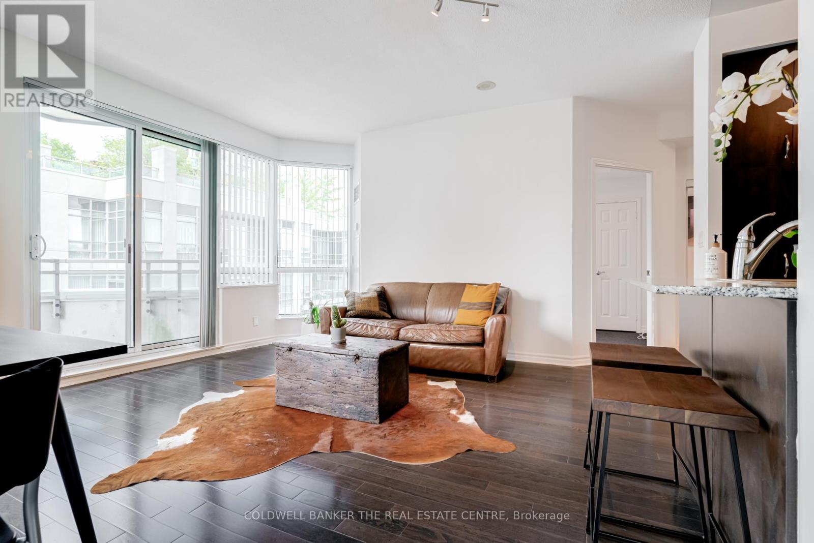 310 - 18 Holmes Avenue, Toronto (willowdale East), Ontario