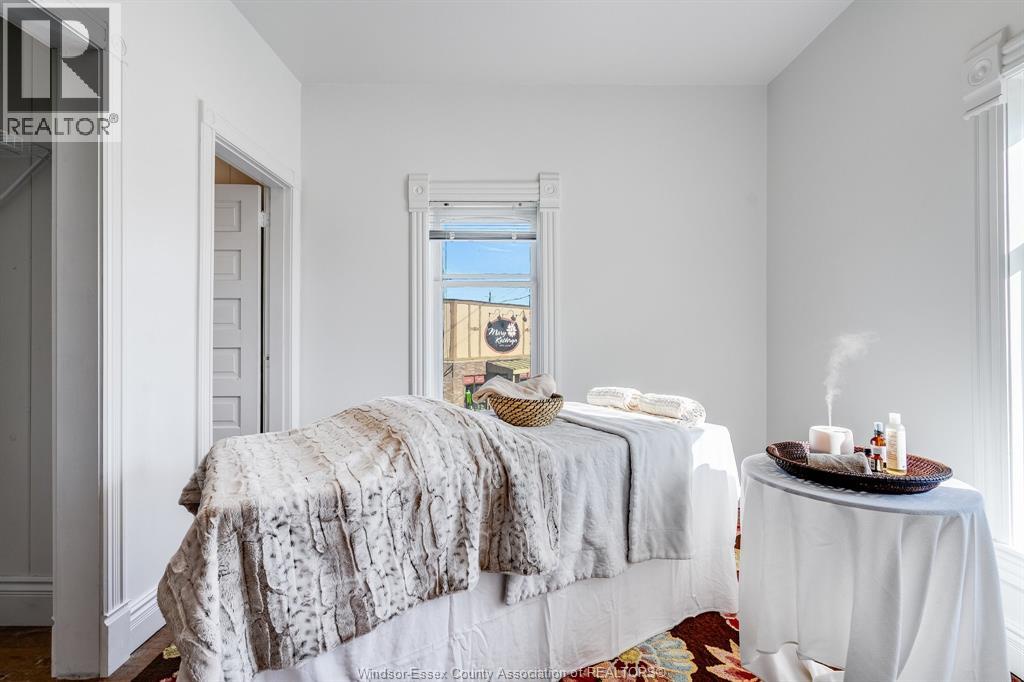 20 Division Street South, Kingsville, Ontario