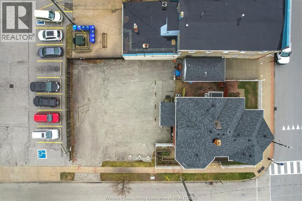 20 Division Street South, Kingsville, Ontario