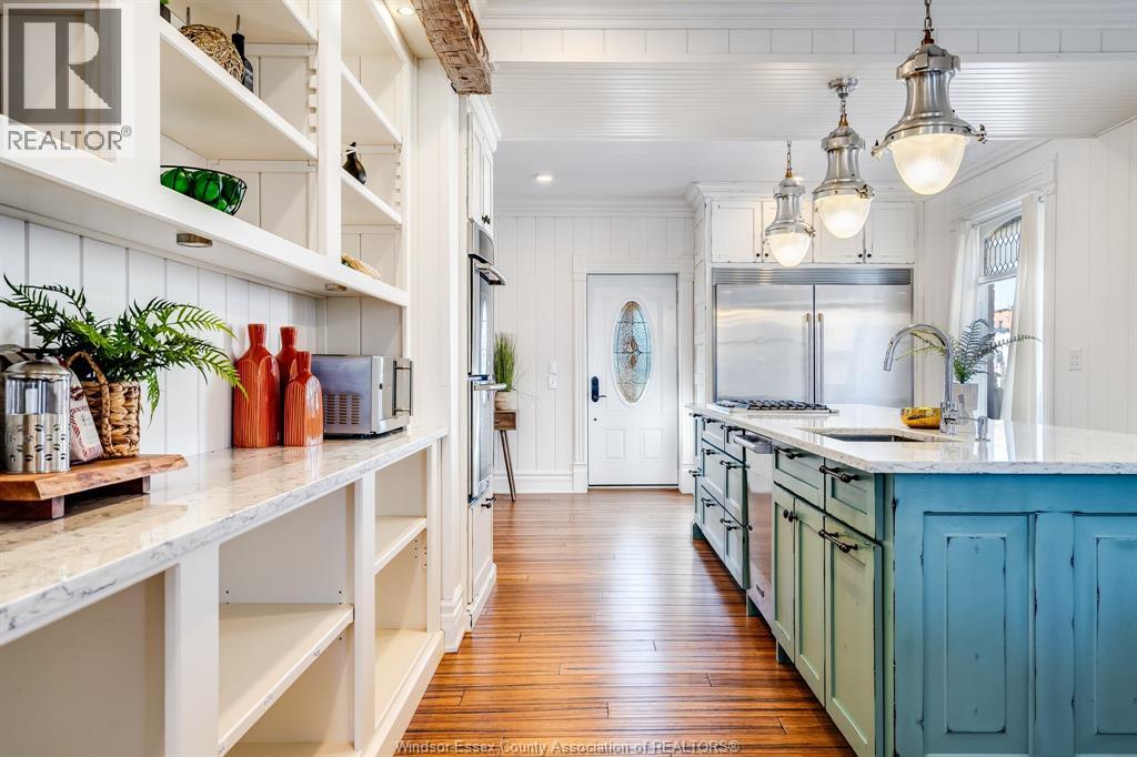 20 Division Street South, Kingsville, Ontario