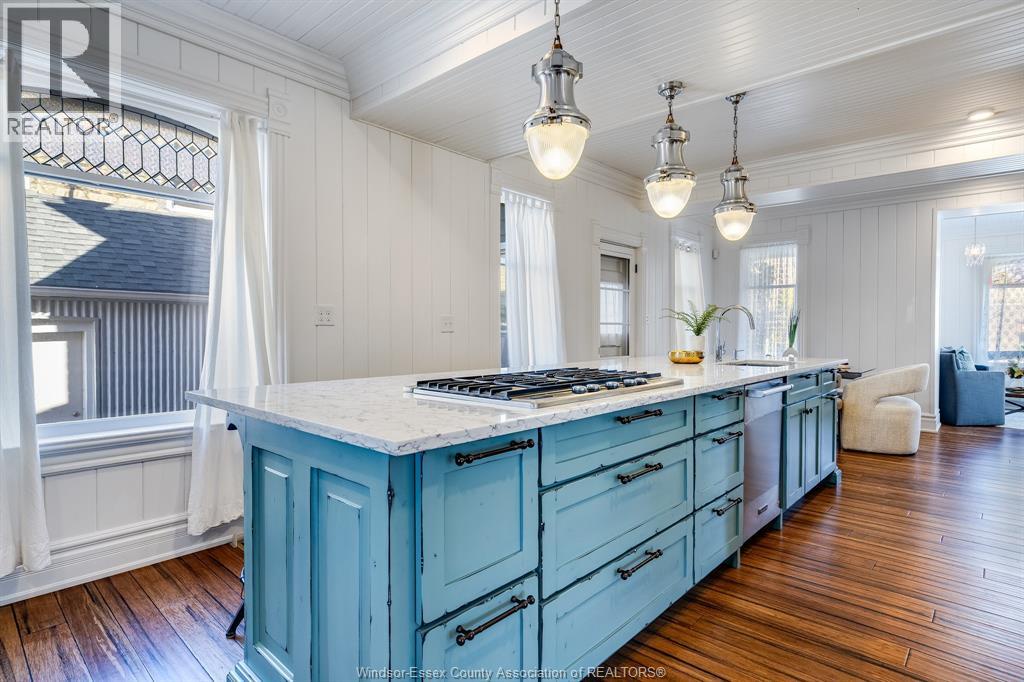 20 Division Street South, Kingsville, Ontario