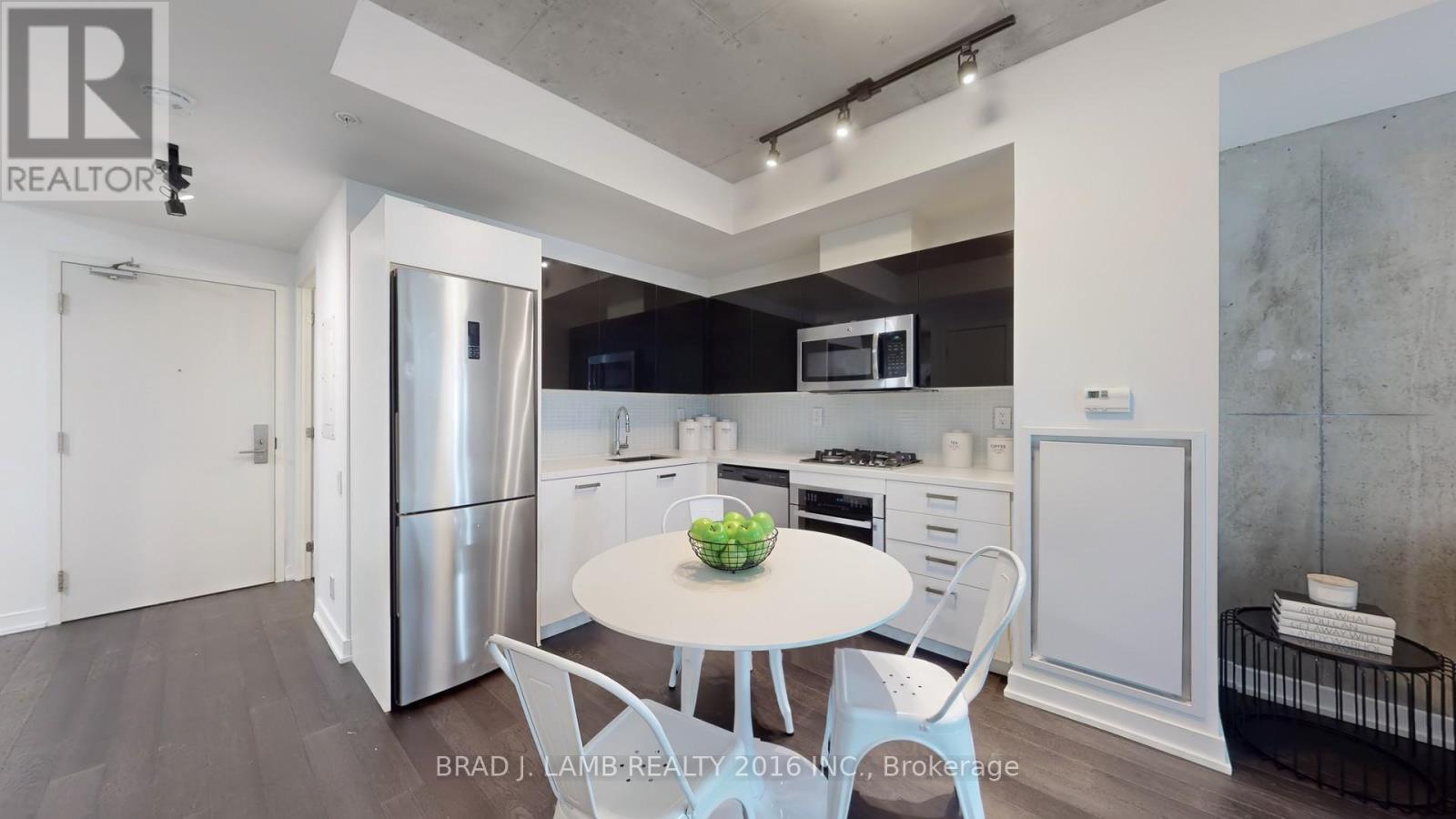 518 - 39 Brant Street W, Toronto (niagara), Ontario