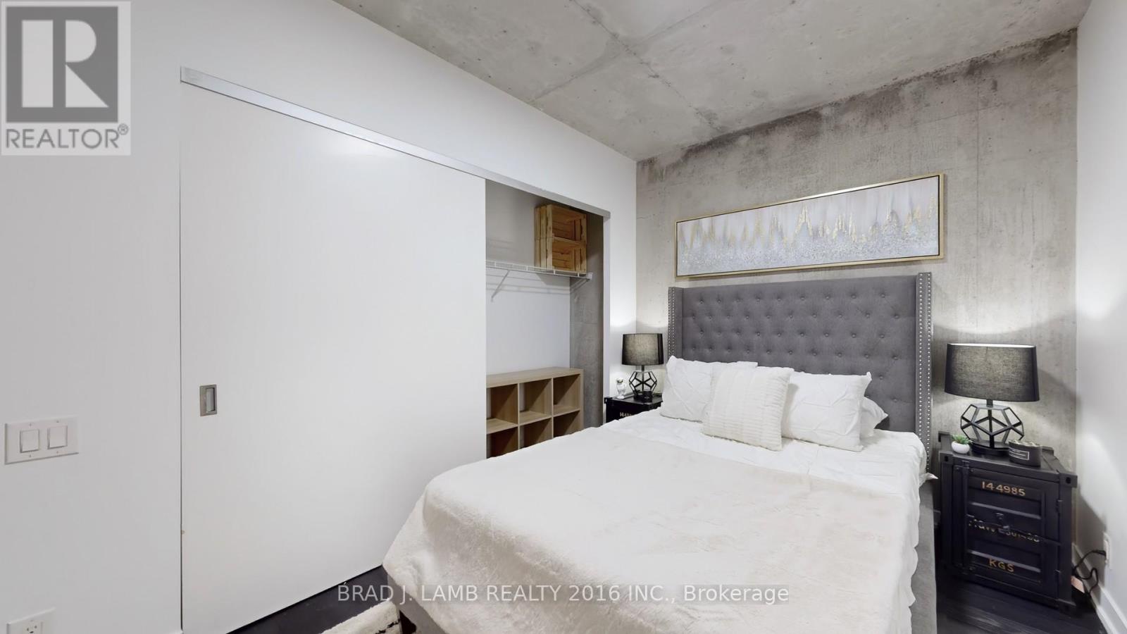 518 - 39 Brant Street W, Toronto (niagara), Ontario