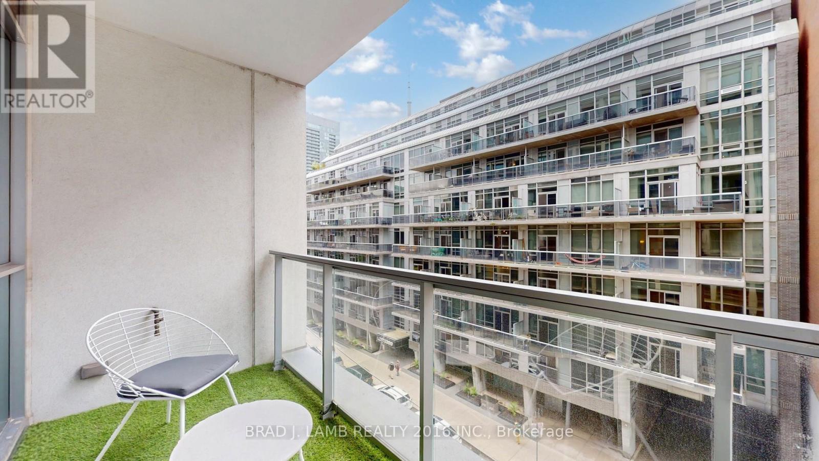 518 - 39 Brant Street W, Toronto (niagara), Ontario