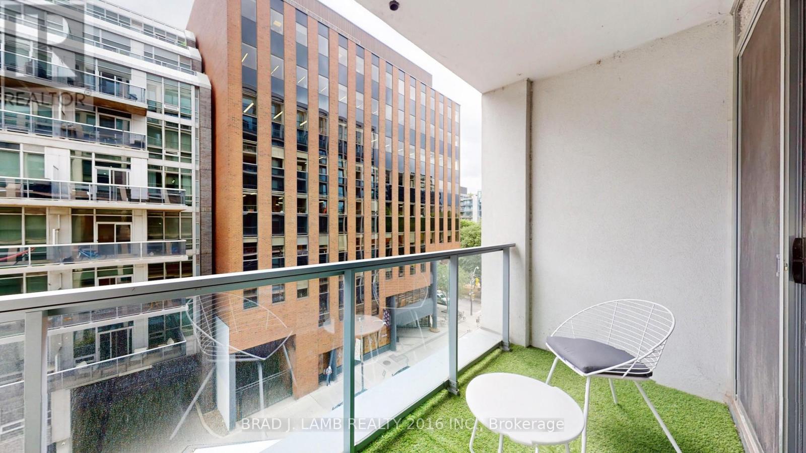 518 - 39 Brant Street W, Toronto (niagara), Ontario