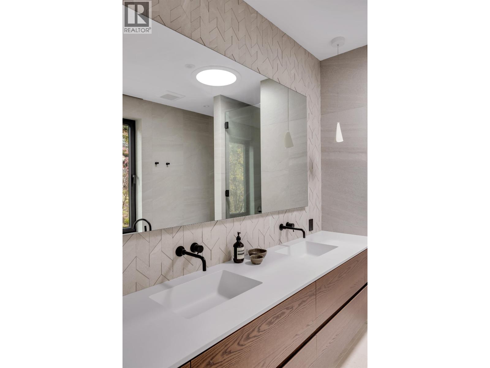 3565 Falcon Crescent, Whistler, British Columbia