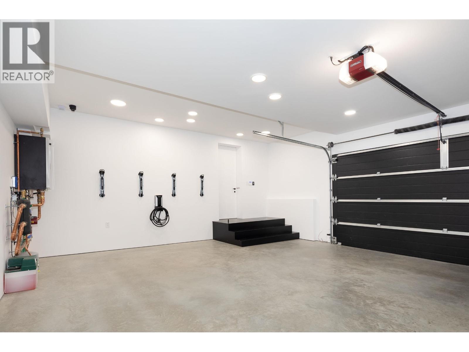 3565 Falcon Crescent, Whistler, British Columbia