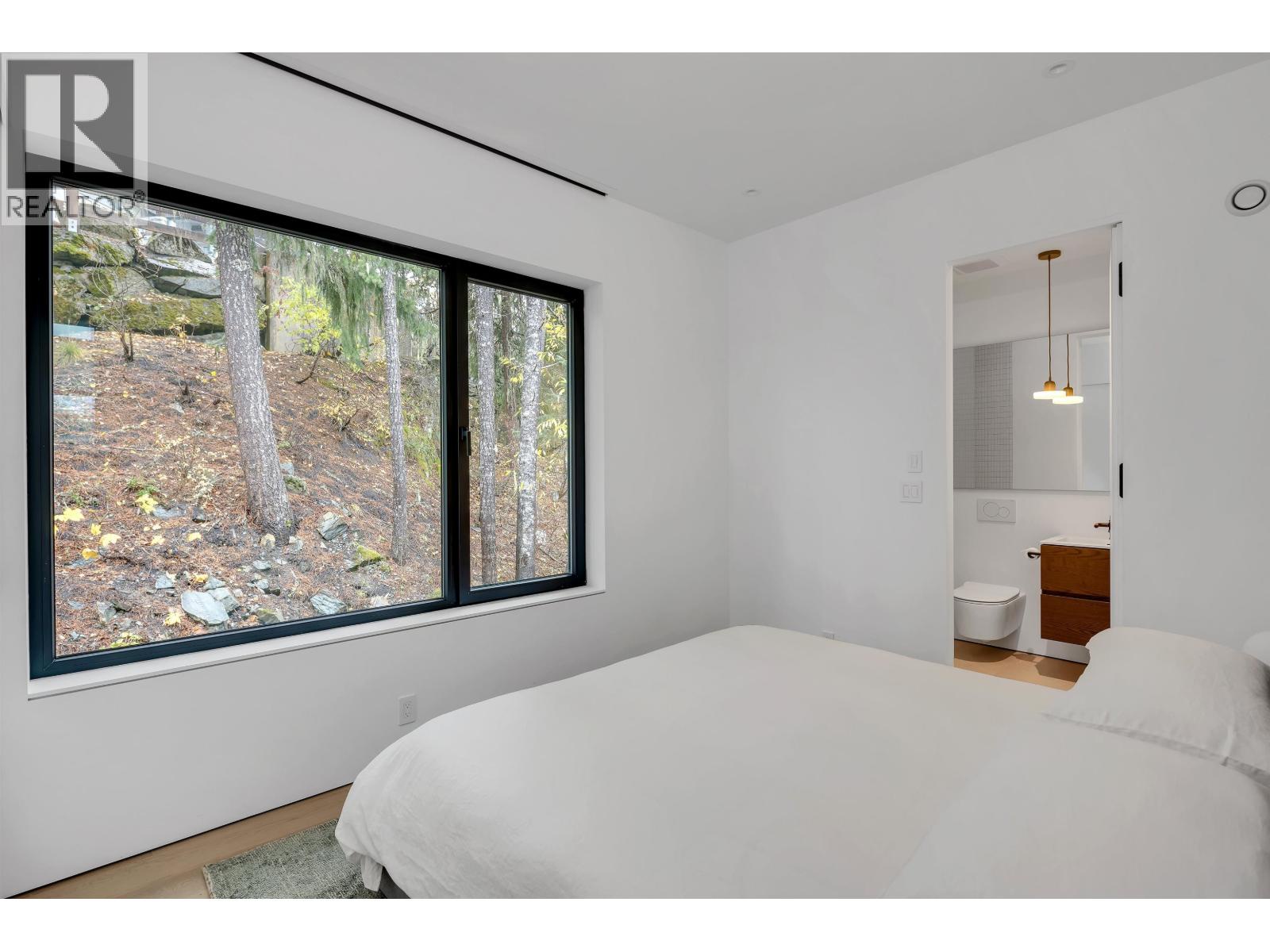 3565 Falcon Crescent, Whistler, British Columbia