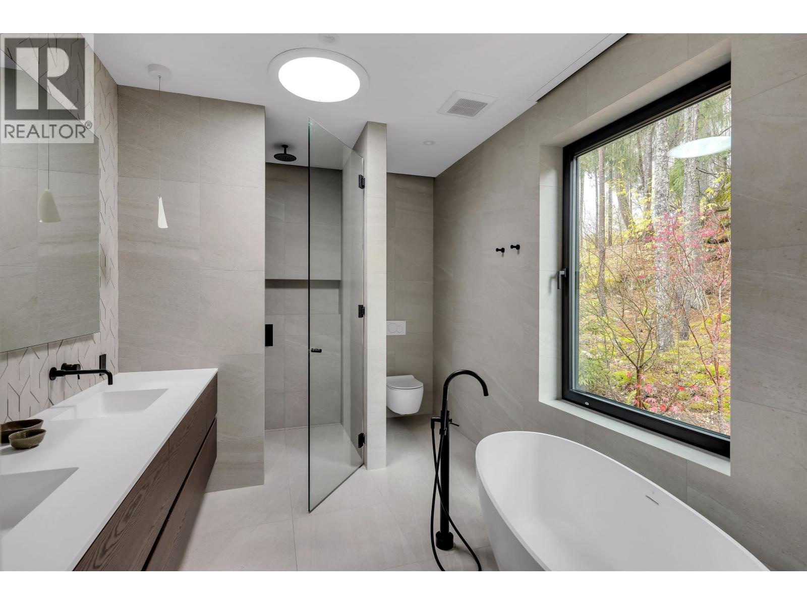 3565 Falcon Crescent, Whistler, British Columbia