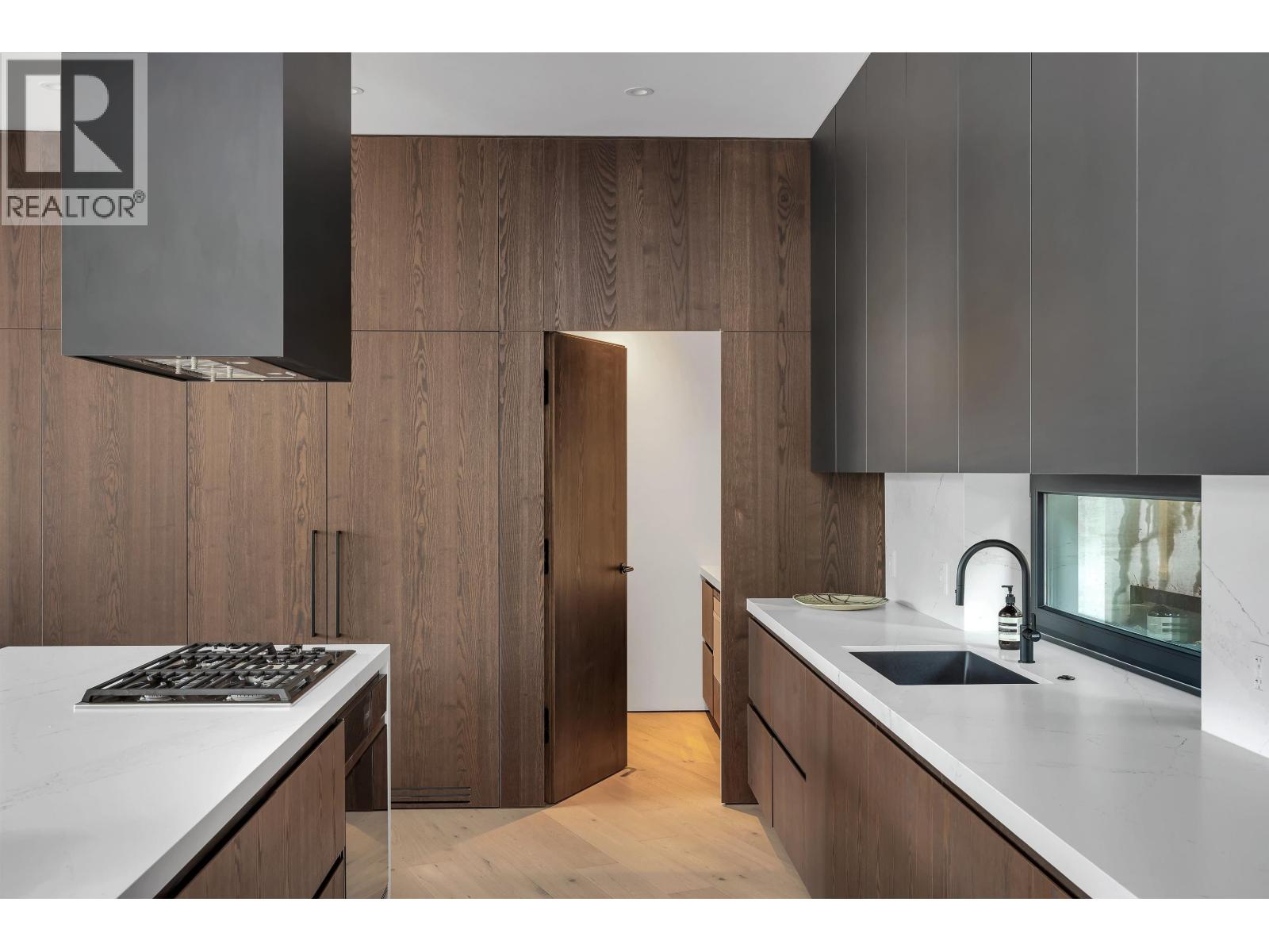 3565 Falcon Crescent, Whistler, British Columbia