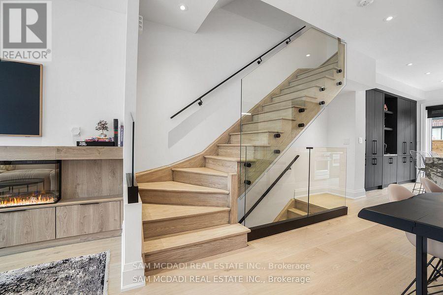 24 - 10 Lunar Crescent, Mississauga (streetsville), Ontario