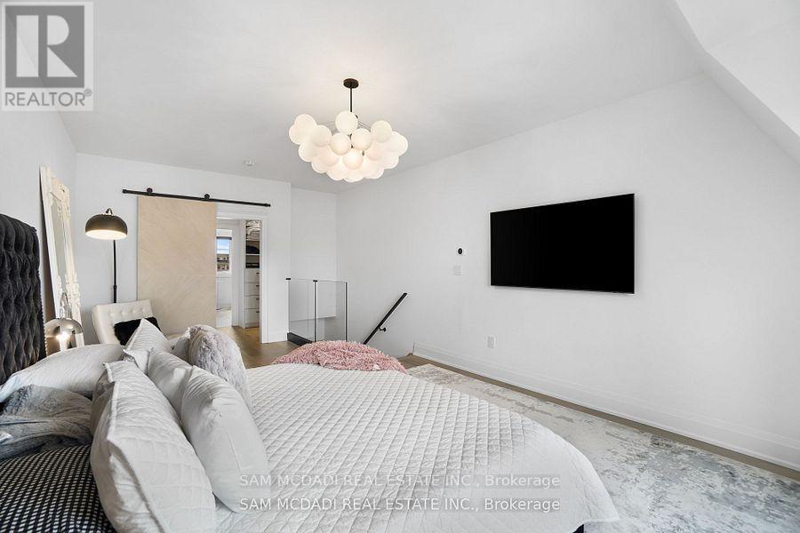 24 - 10 Lunar Crescent, Mississauga (streetsville), Ontario