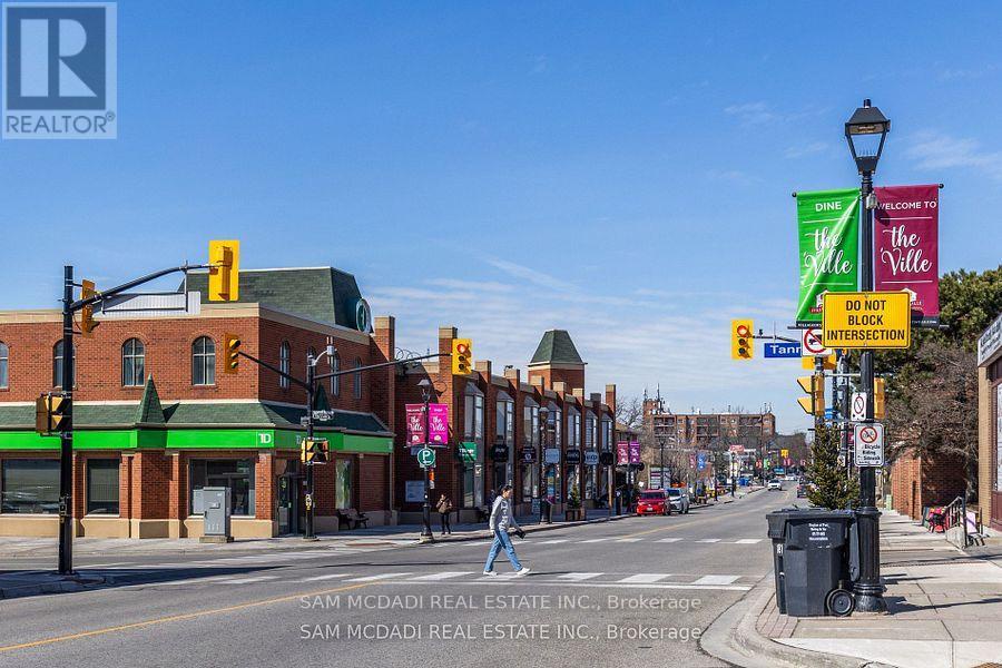 24 - 10 Lunar Crescent, Mississauga (streetsville), Ontario