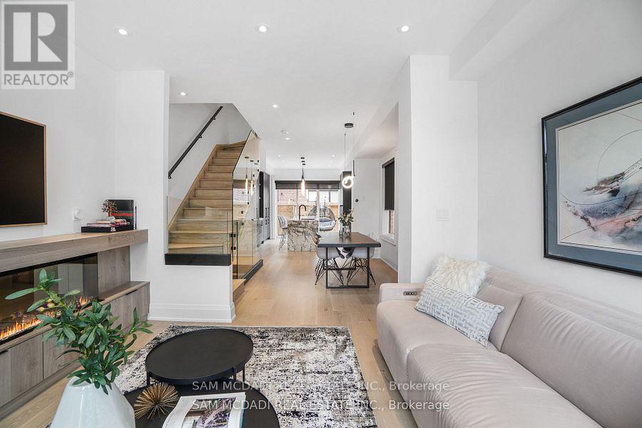 24 - 10 Lunar Crescent, Mississauga (streetsville), Ontario