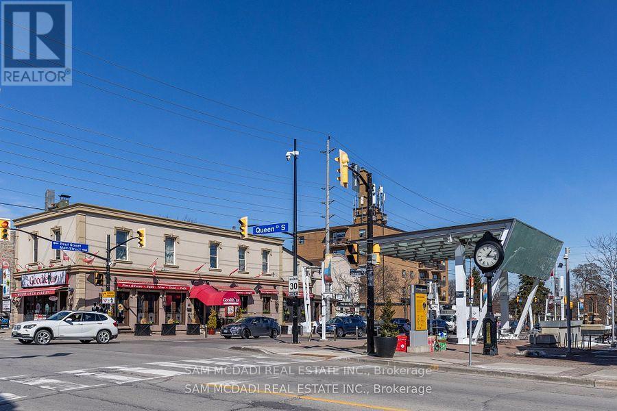 24 - 10 Lunar Crescent, Mississauga (streetsville), Ontario
