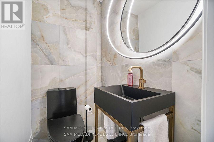 24 - 10 Lunar Crescent, Mississauga (streetsville), Ontario