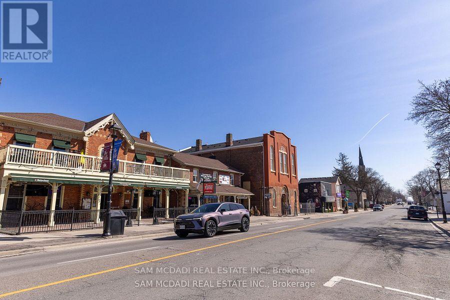 24 - 10 Lunar Crescent, Mississauga (streetsville), Ontario