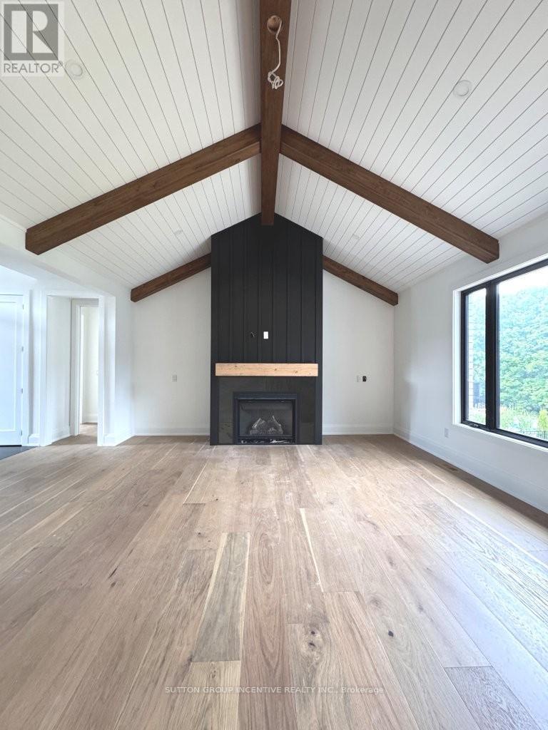 5 Jean Miller Court, Springwater (snow Valley), Ontario