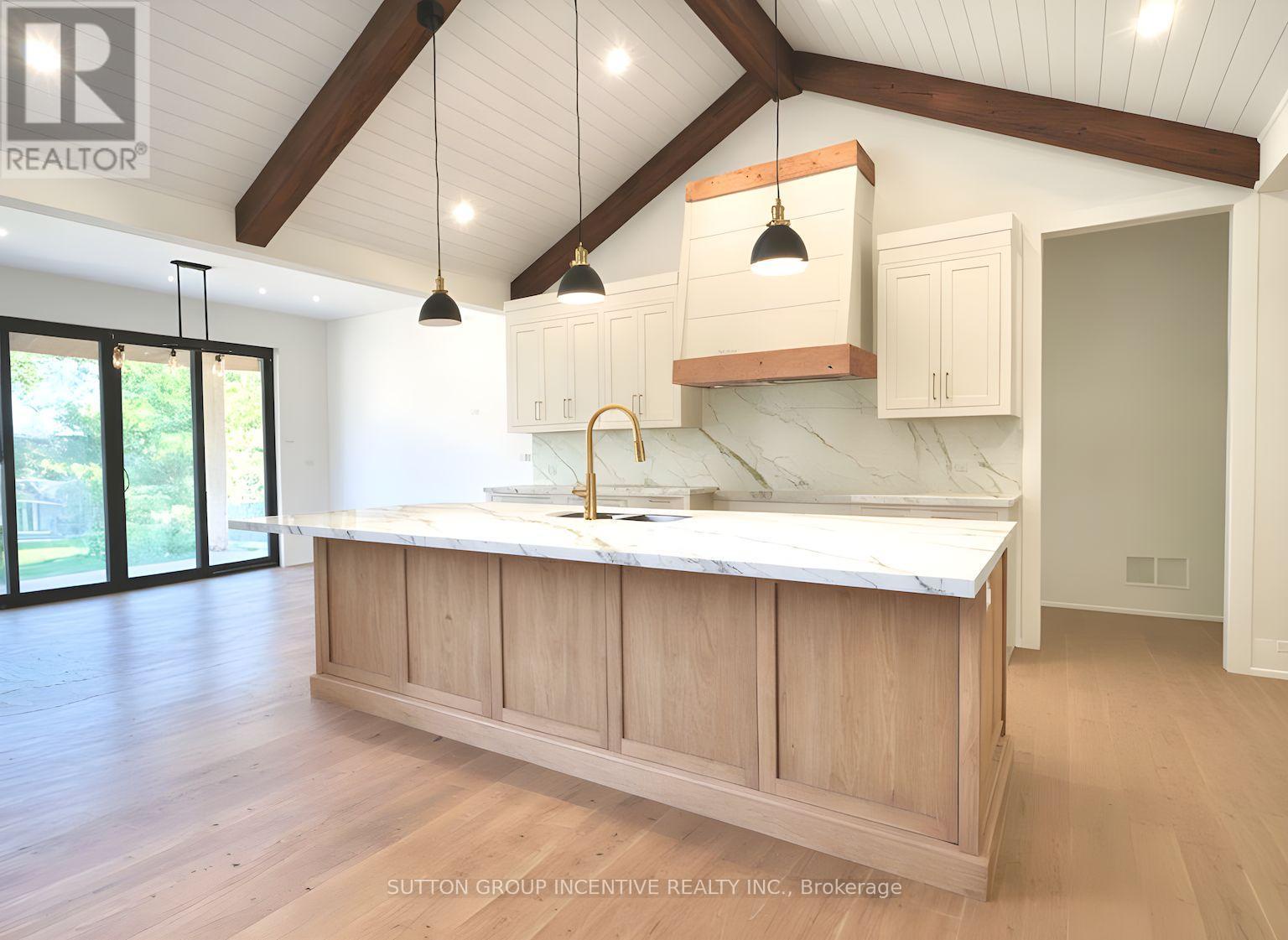 5 Jean Miller Court, Springwater (snow Valley), Ontario