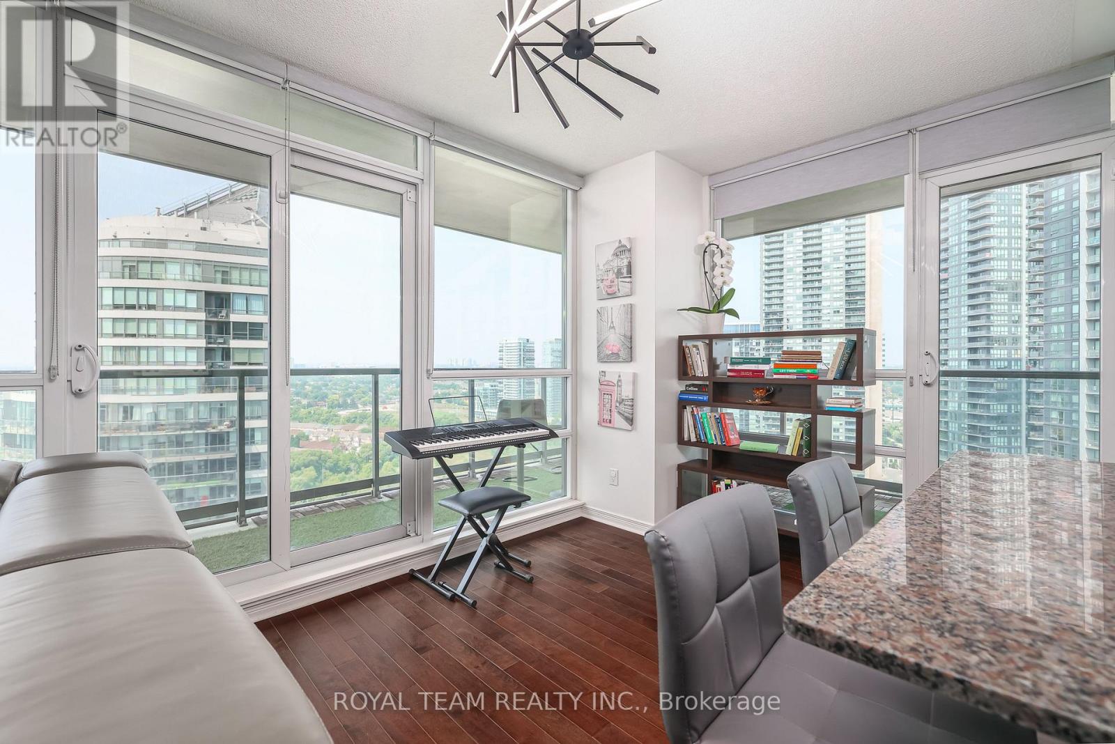 2504 - 2230 Lake Shore Boulevard W, Toronto (mimico), Ontario