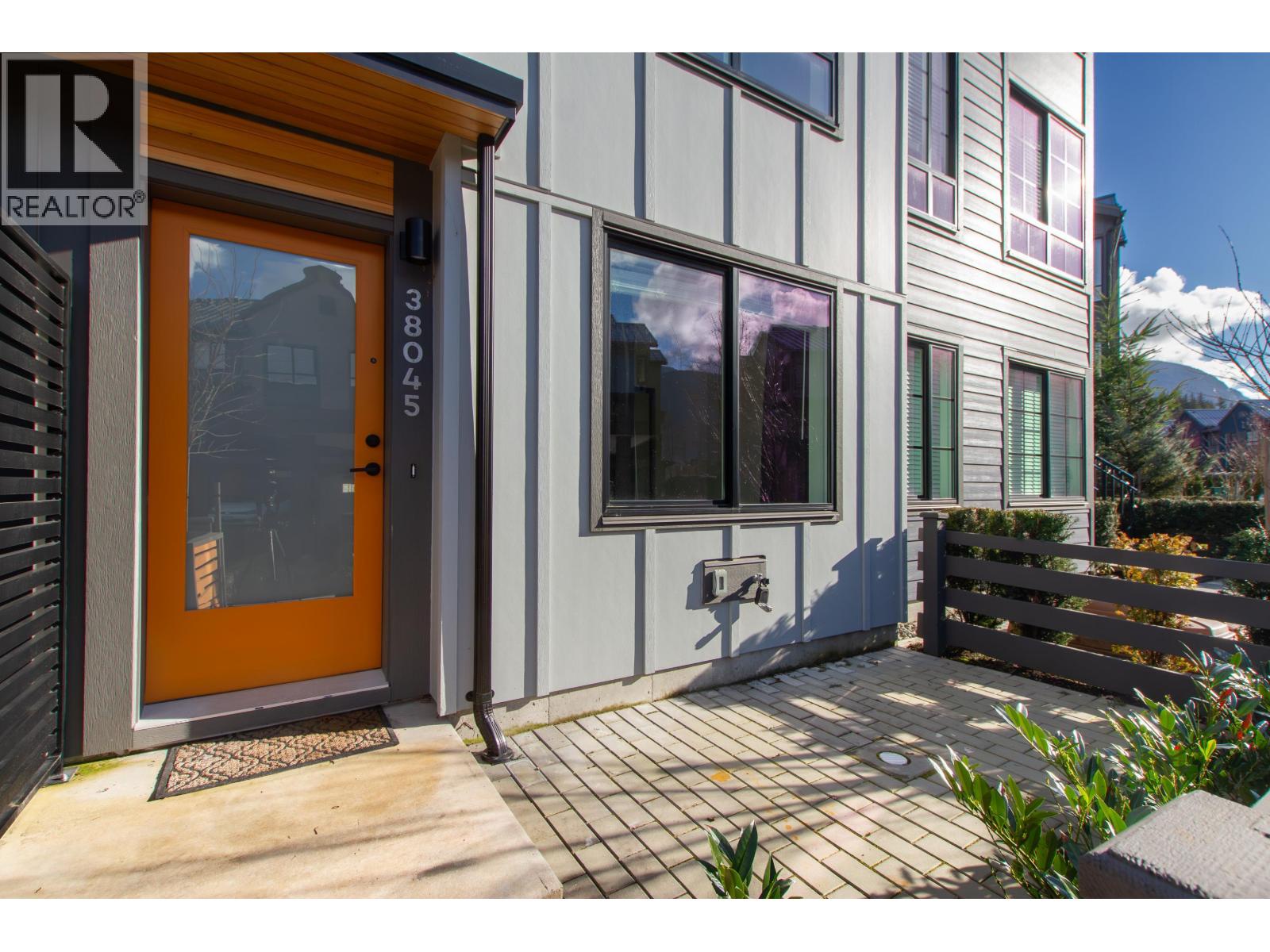 38045 Keel Way, Squamish, British Columbia