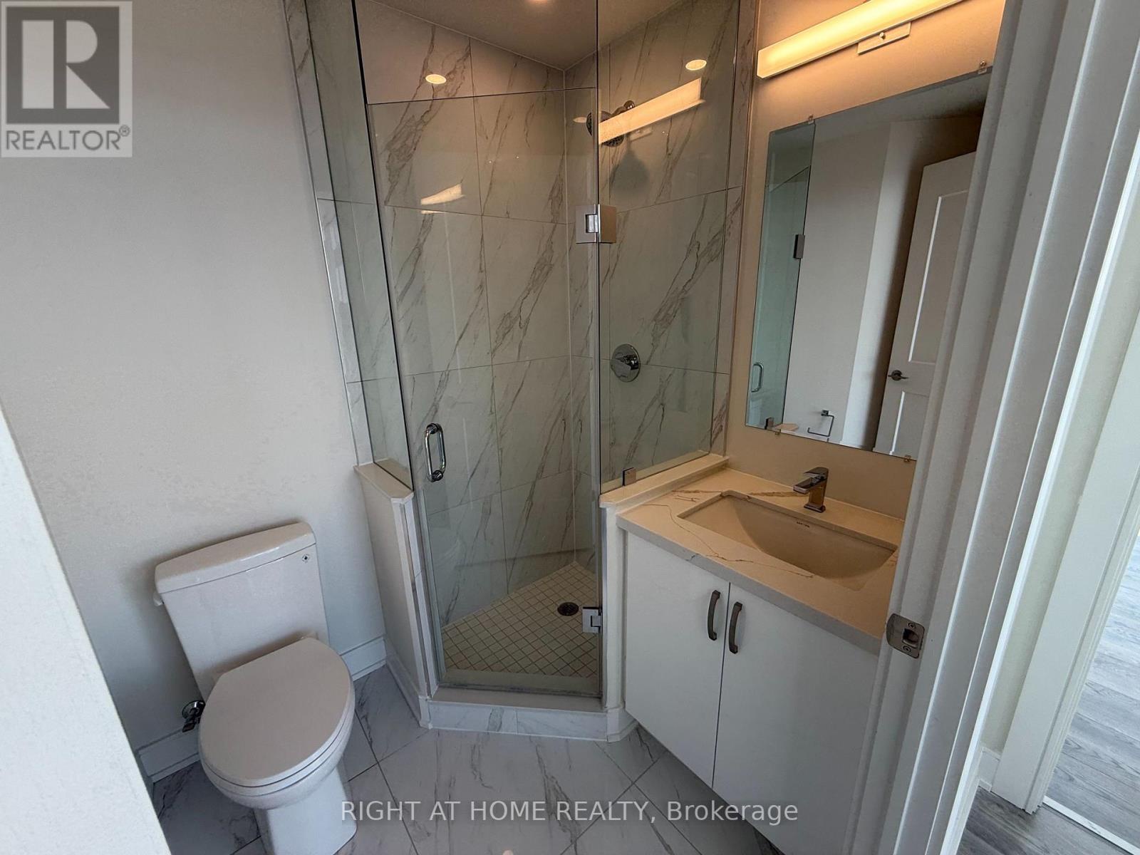 Ph03 - 15 Ellerslie Avenue, Toronto (willowdale West), Ontario