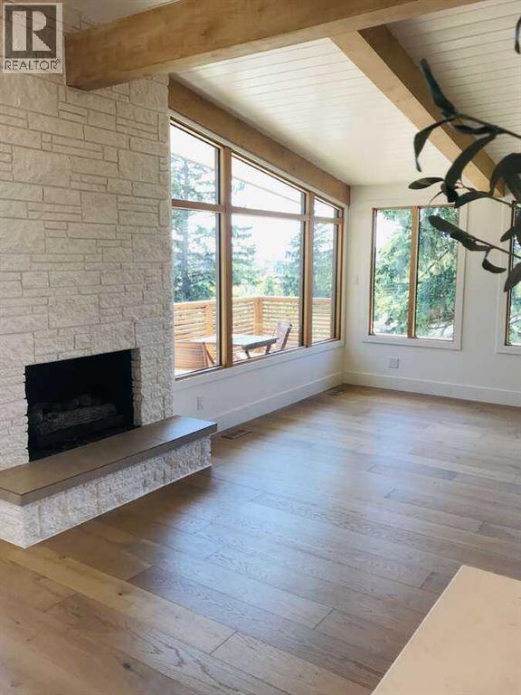 2724 Crawford Road Nw, Calgary, Alberta