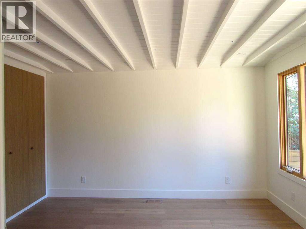 2724 Crawford Road Nw, Calgary, Alberta