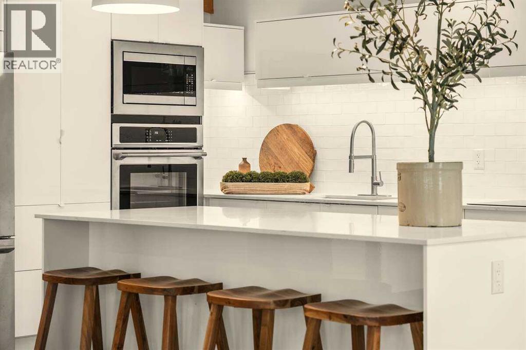 2724 Crawford Road Nw, Calgary, Alberta