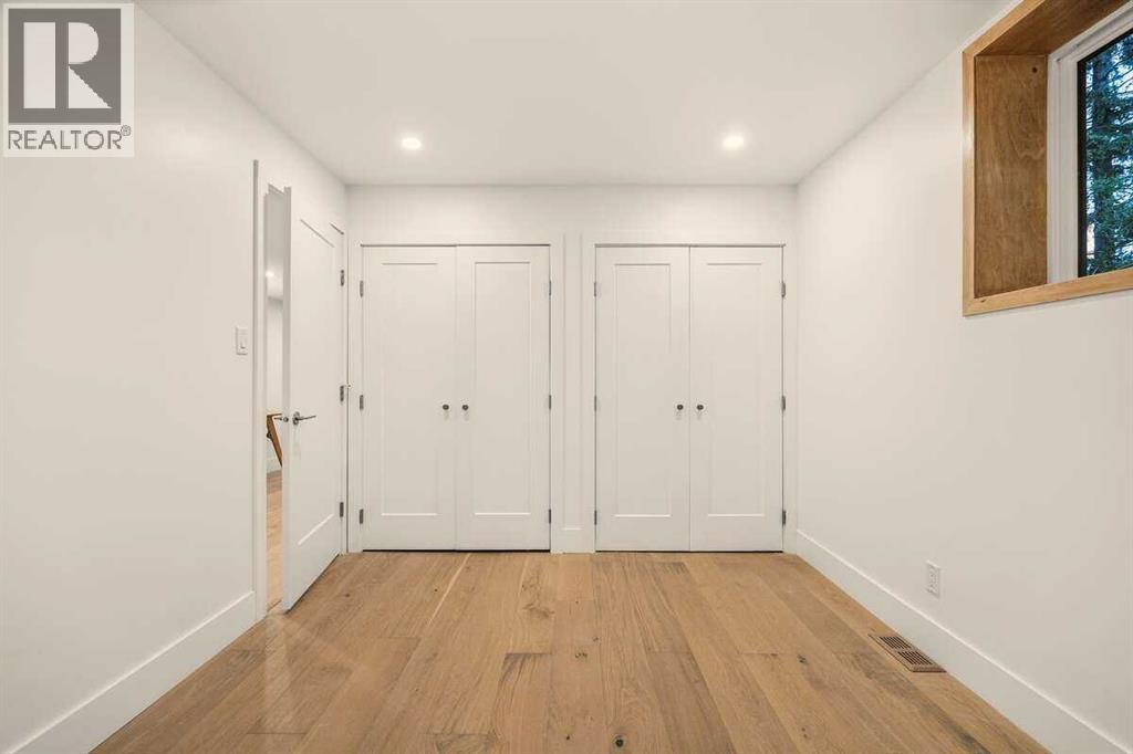 2724 Crawford Road Nw, Calgary, Alberta