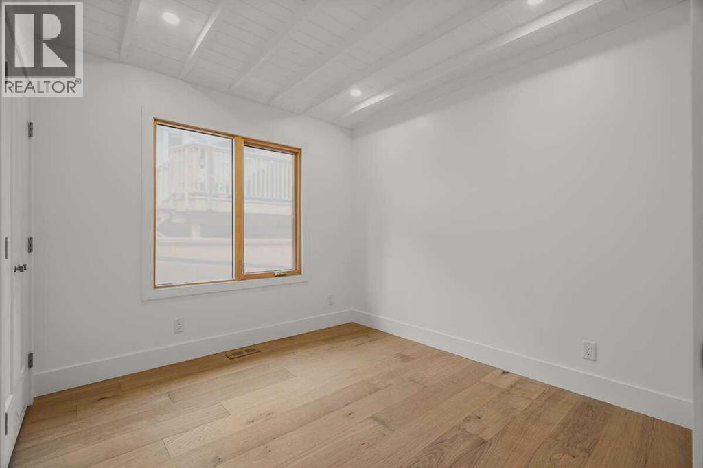 2724 Crawford Road Nw, Calgary, Alberta