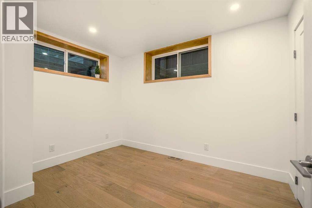 2724 Crawford Road Nw, Calgary, Alberta