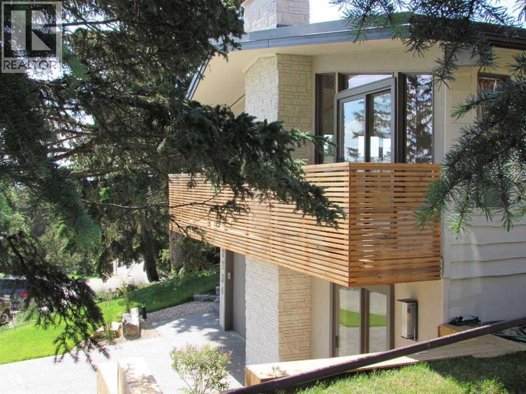 2724 Crawford Road Nw, Calgary, Alberta