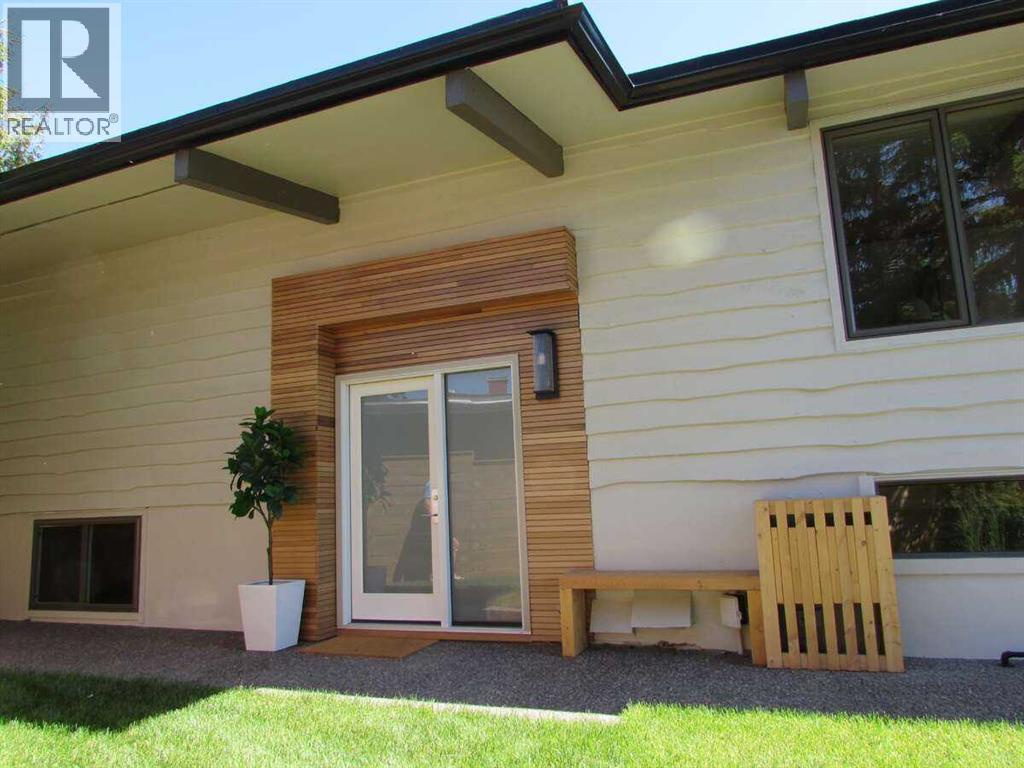 2724 Crawford Road Nw, Calgary, Alberta