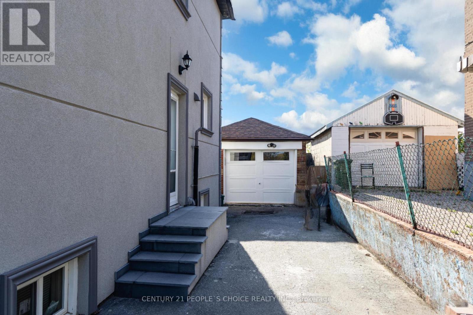 844a Danforth Road, Toronto (kennedy Park), Ontario