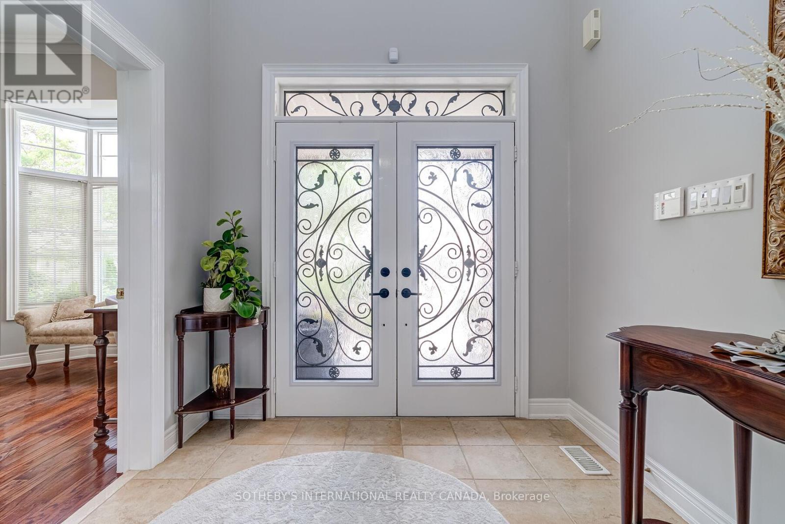 5 Xavier Court, Brampton (bram West), Ontario