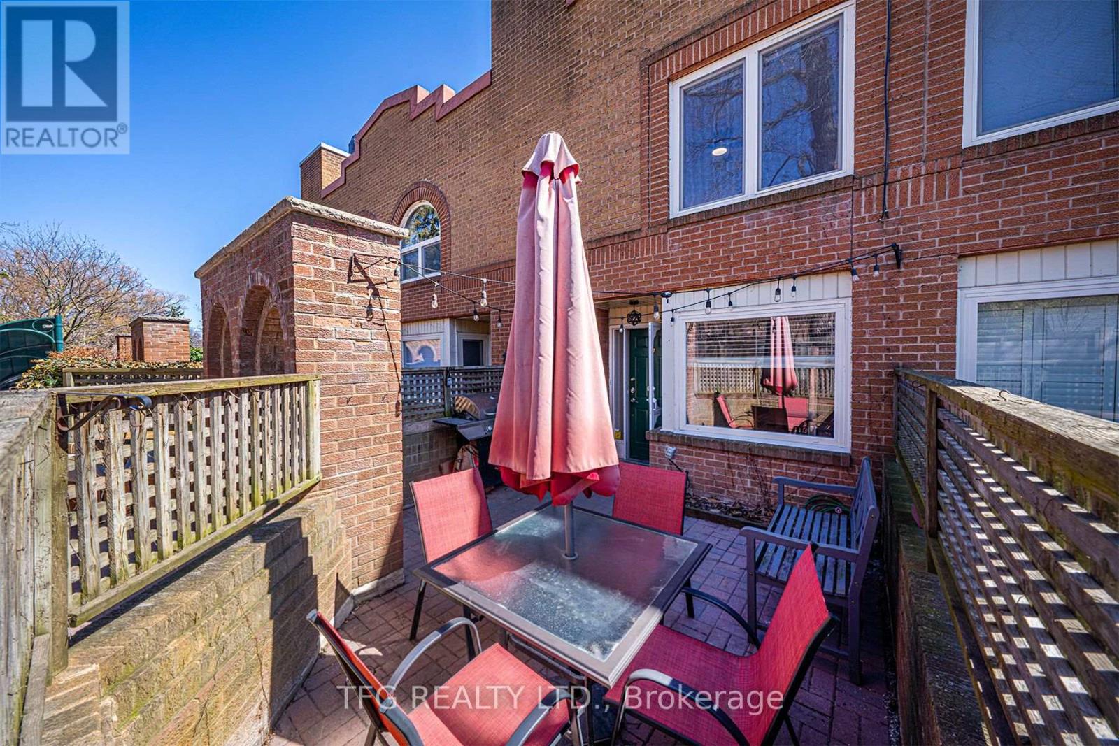 7 - 120 Glen Manor Drive, Toronto (the Beaches), Ontario