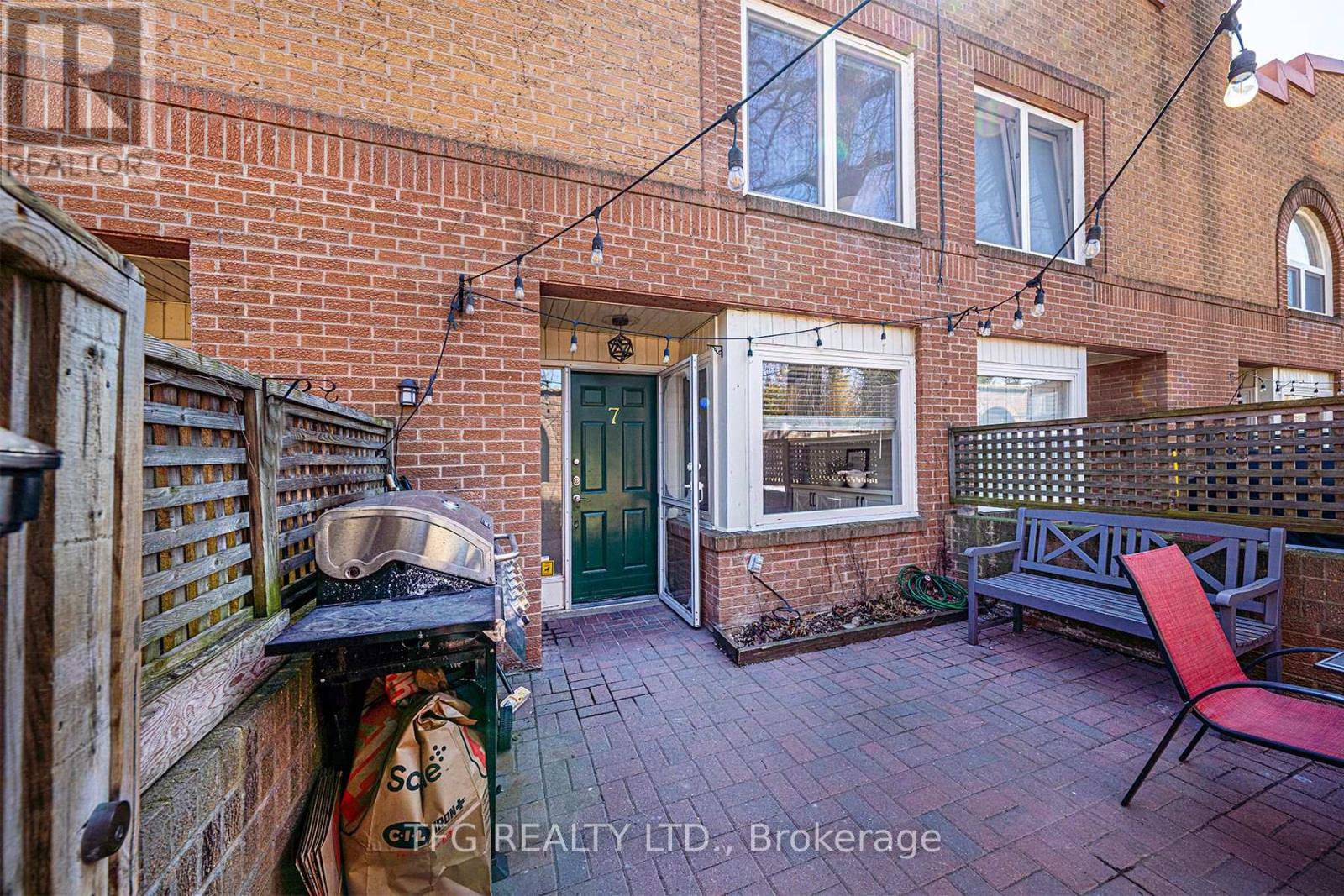 7 - 120 Glen Manor Drive, Toronto (the Beaches), Ontario