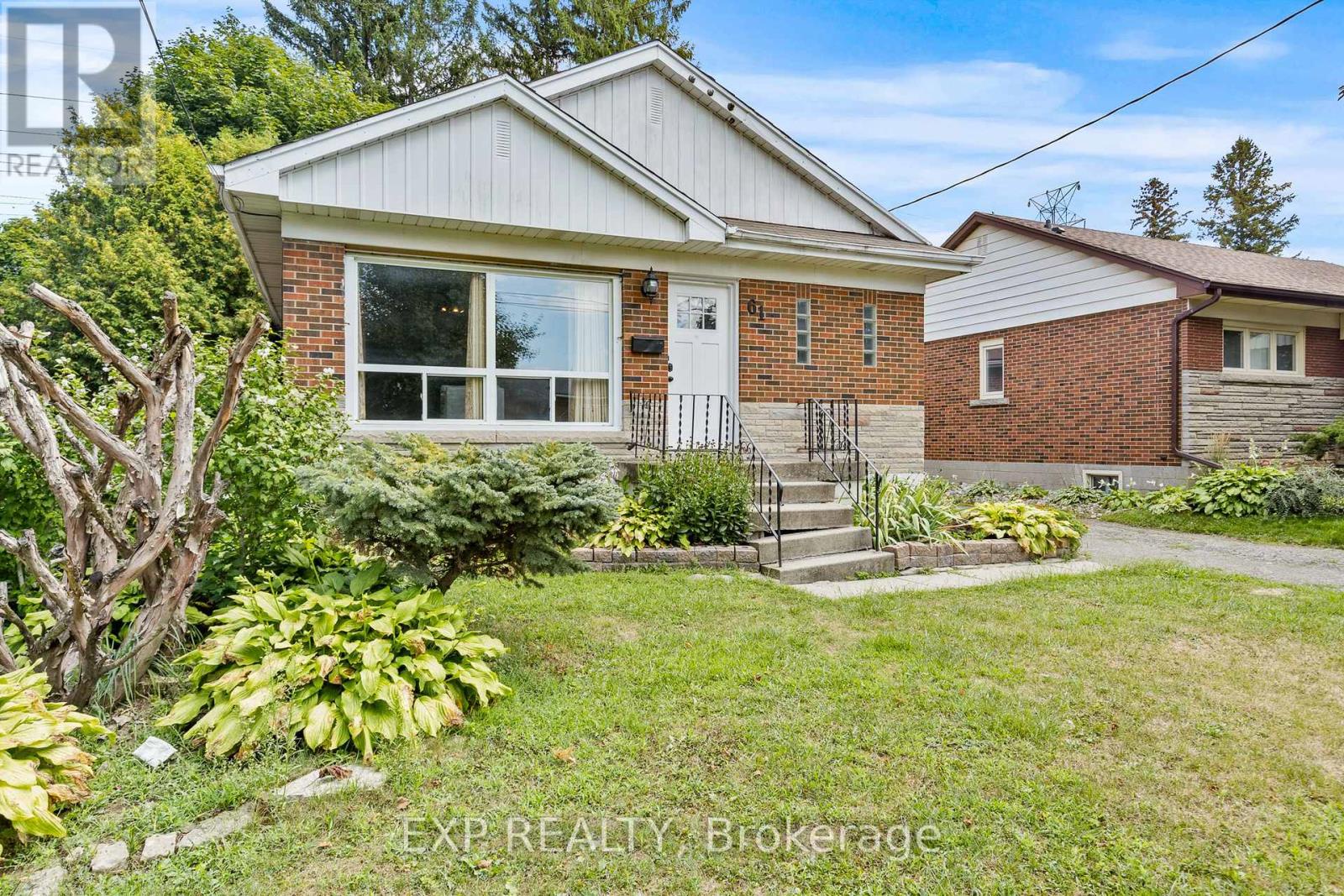 61 Radford Street, Hamilton (ainslie Wood), Ontario