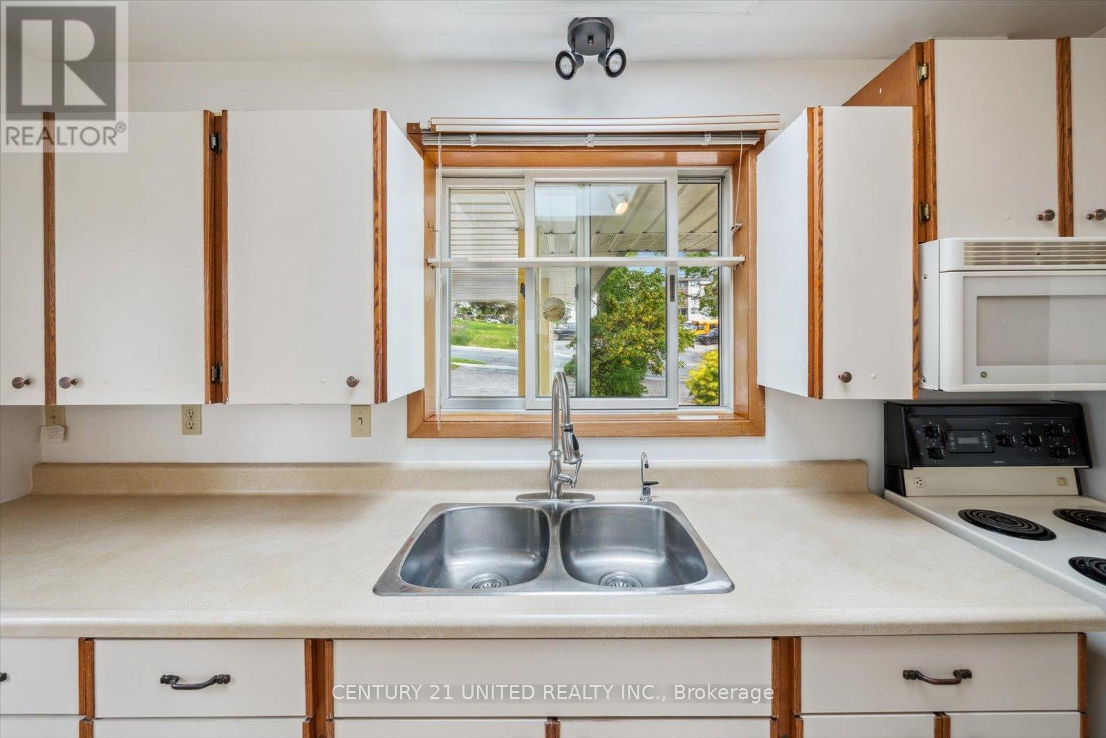 411 Highland Road, Peterborough (northcrest Ward 5), Ontario