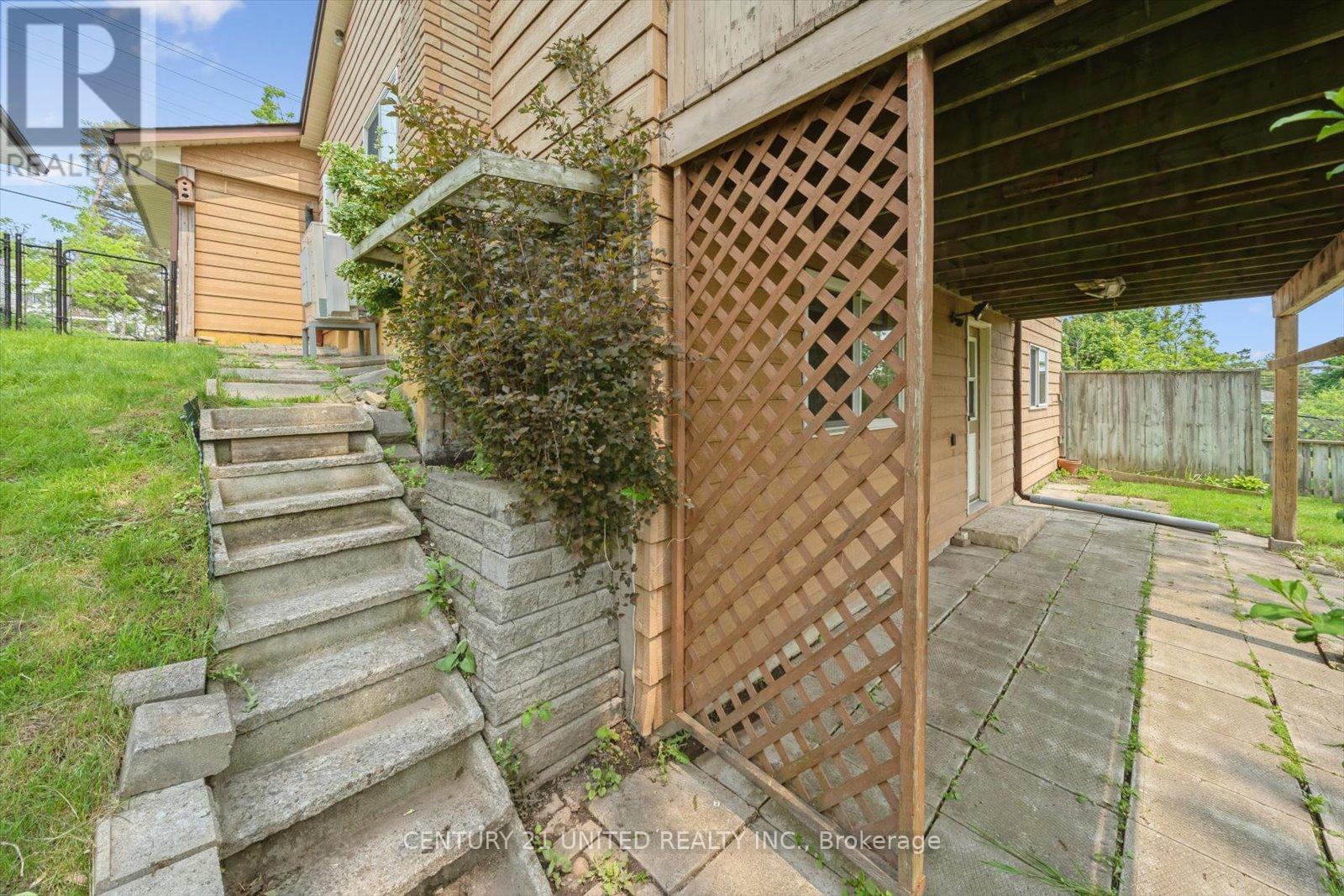 411 Highland Road, Peterborough (northcrest Ward 5), Ontario