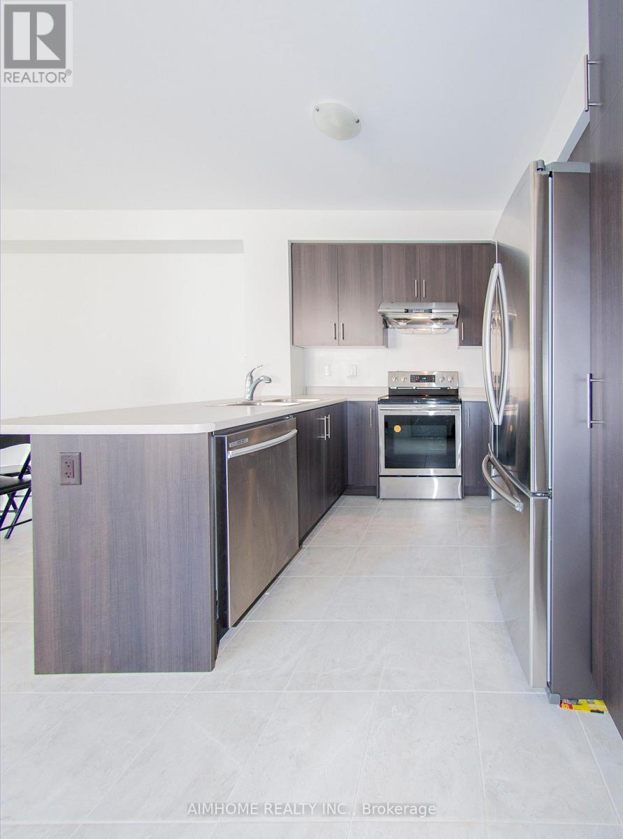 11 Kester Court, East Gwillimbury (sharon), Ontario